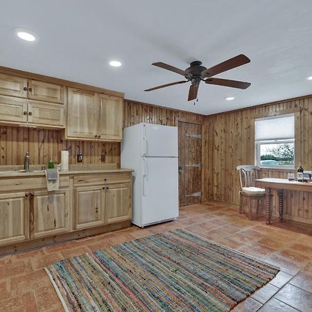 Ohana Ranch Cabin - 12 Minutes To Historic Main St Fredericksburg Exterior foto