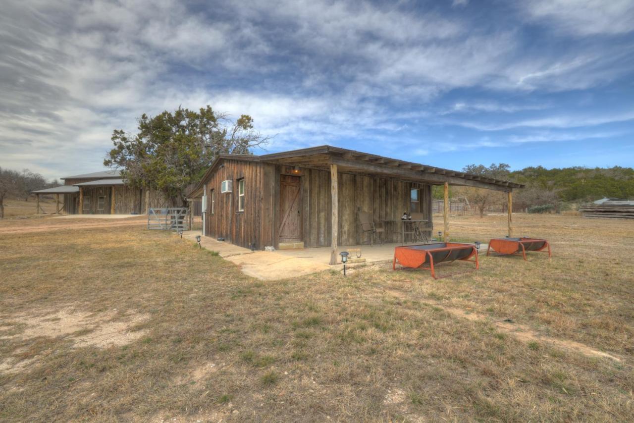 Ohana Ranch Cabin - 12 Minutes To Historic Main St Fredericksburg Exterior foto